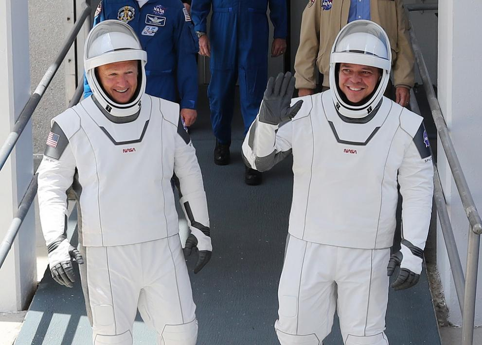 Исторически момент! Ракетата на SpaceX и НАСА е изстреляна в Космоса НА ЖИВО 