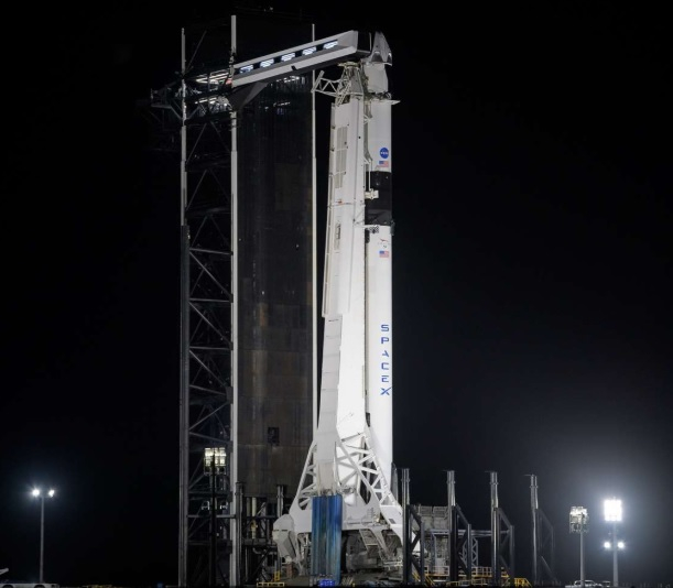 Исторически момент! Ракетата на SpaceX и НАСА е изстреляна в Космоса НА ЖИВО 