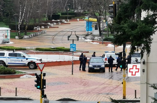Извънредно в БЛИЦ: Ужас в Южния парк  - четирима нападнаха самотно 12-г. момиче