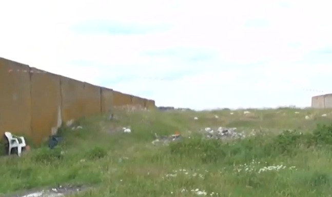 Полицията откри още два тира с отпадъци край Червен бряг ВИДЕО