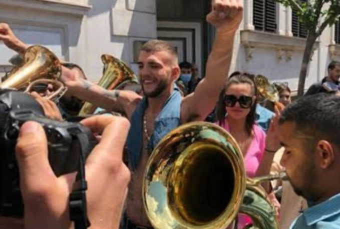 Цеца Величкович вече е баба, кръсти внучето на Аркан! ВИДЕО