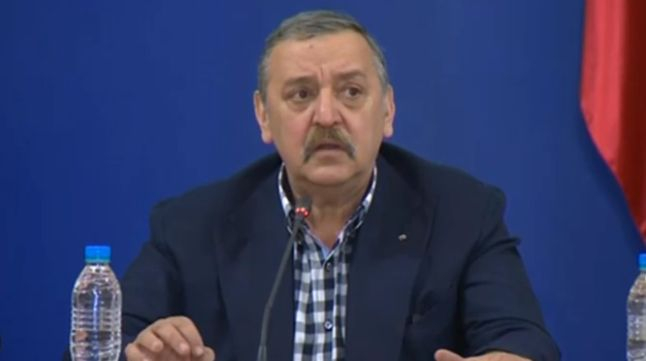 Проф. Кантарджиев стъписа последния брифинг с култов коментар
