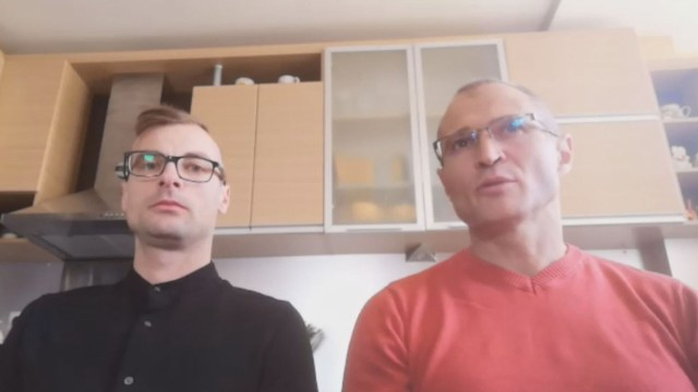 Лекари от Хасково излязоха от болницата след 33-дневно дежурство 