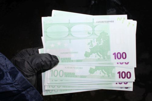 Акция на "Кобра" и ГДБОП тази нощ в "Горубляне", удариха голяма сделка СНИМКИ