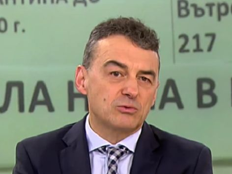 Проф. Иво Петров: Много приятели, заразени с COVID-19, ми споделят, че...  