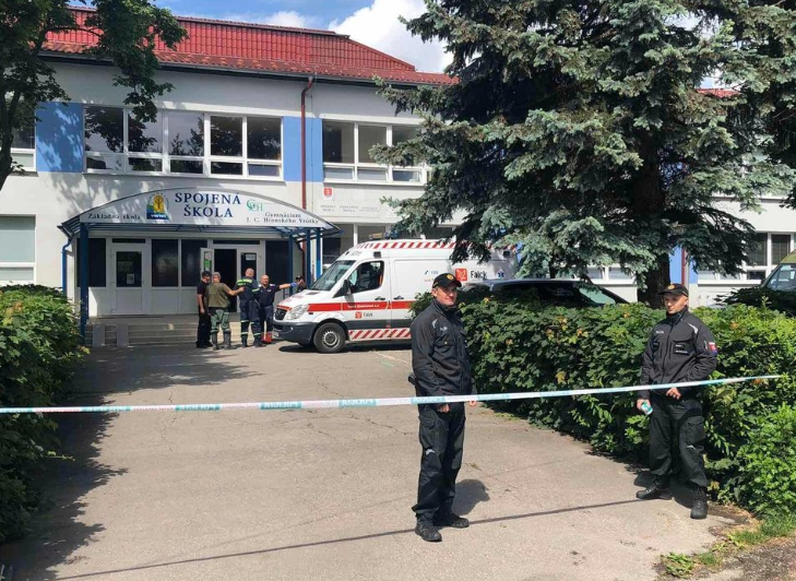 Ужасяващи СНИМКИ 18+ от ликвидирането на убиеца в Словакия, майки пищят, свистят куршуми 