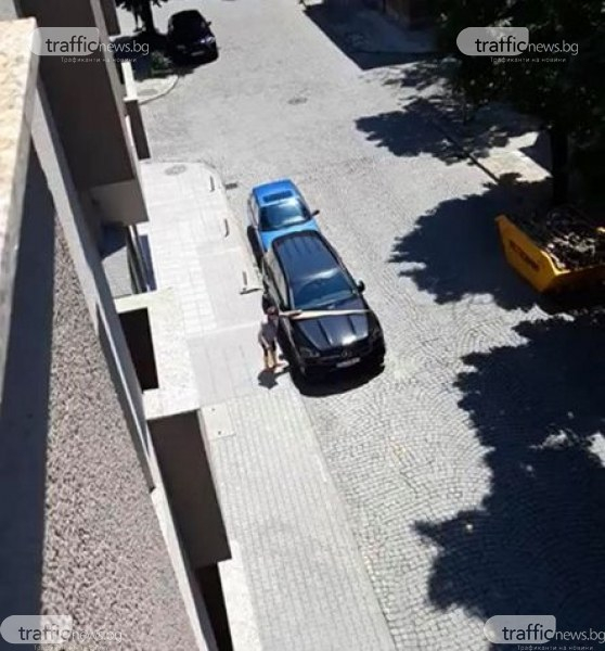 Брутален вандализъм в центъра на Пловдив ВИДЕО 