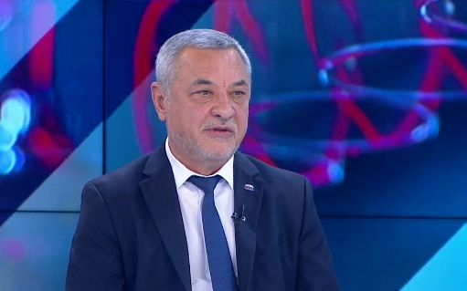 Валери Симеонов посочи кой няма да позволи Божков да се завърне на бял кон 