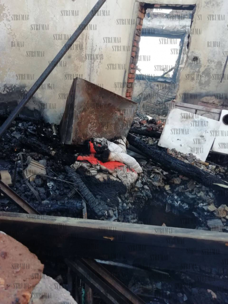 Страшна драма след стихията, опустошила дома на дядо Благой и баба Зорка в Цапарево СНИМКИ 