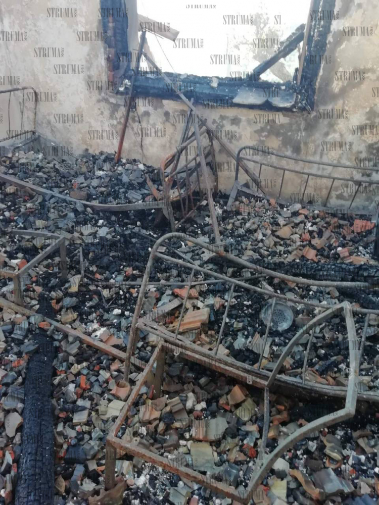Страшна драма след стихията, опустошила дома на дядо Благой и баба Зорка в Цапарево СНИМКИ 