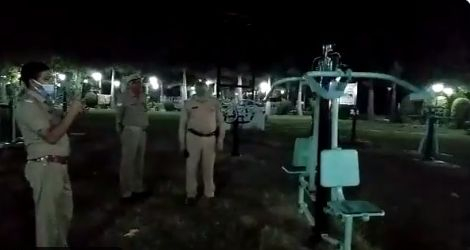 Страховита гледка от спортна площадка хвърли в ужас мрежата ВИДЕО