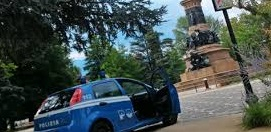 Тъмнокожи бежанки пребиха жестоко българска девойка в Италия