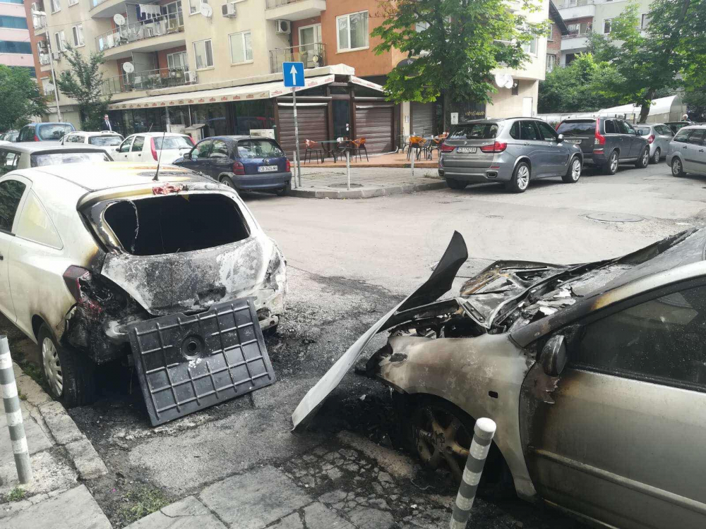 Извънредно в БЛИЦ: Жесток екшън в столичния кв. "Хиподрума" СНИМКИ
