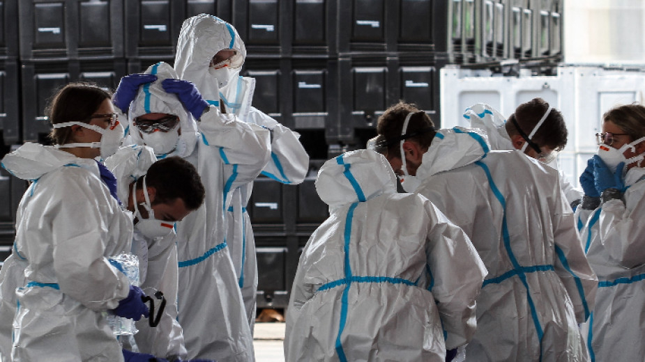 Българка от Гютерсло с шокиращи подробности пред БЛИЦ за ужаса с COVID-19