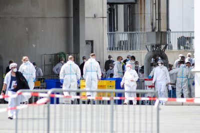 "Билд" тревожно: Гурбетчии от пламналата с К-19 кланица в Германия вече са се прибрали в България 