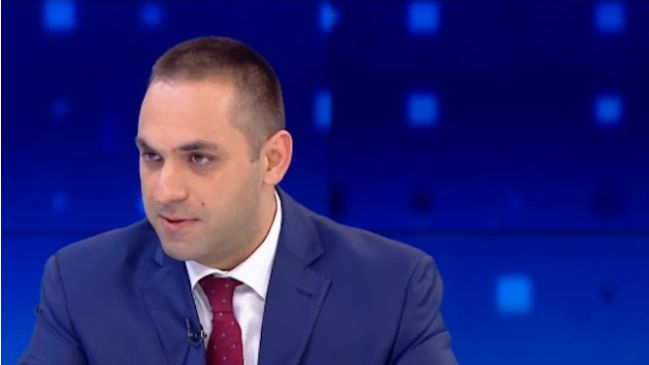 Икономическият министър с горещ коментар за вдигането на мерките