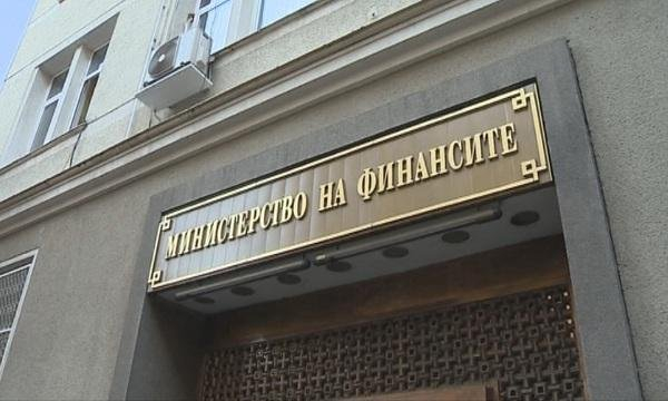 Извънредно! COVID-19 пламна и в Министерство на финансите, затварят го