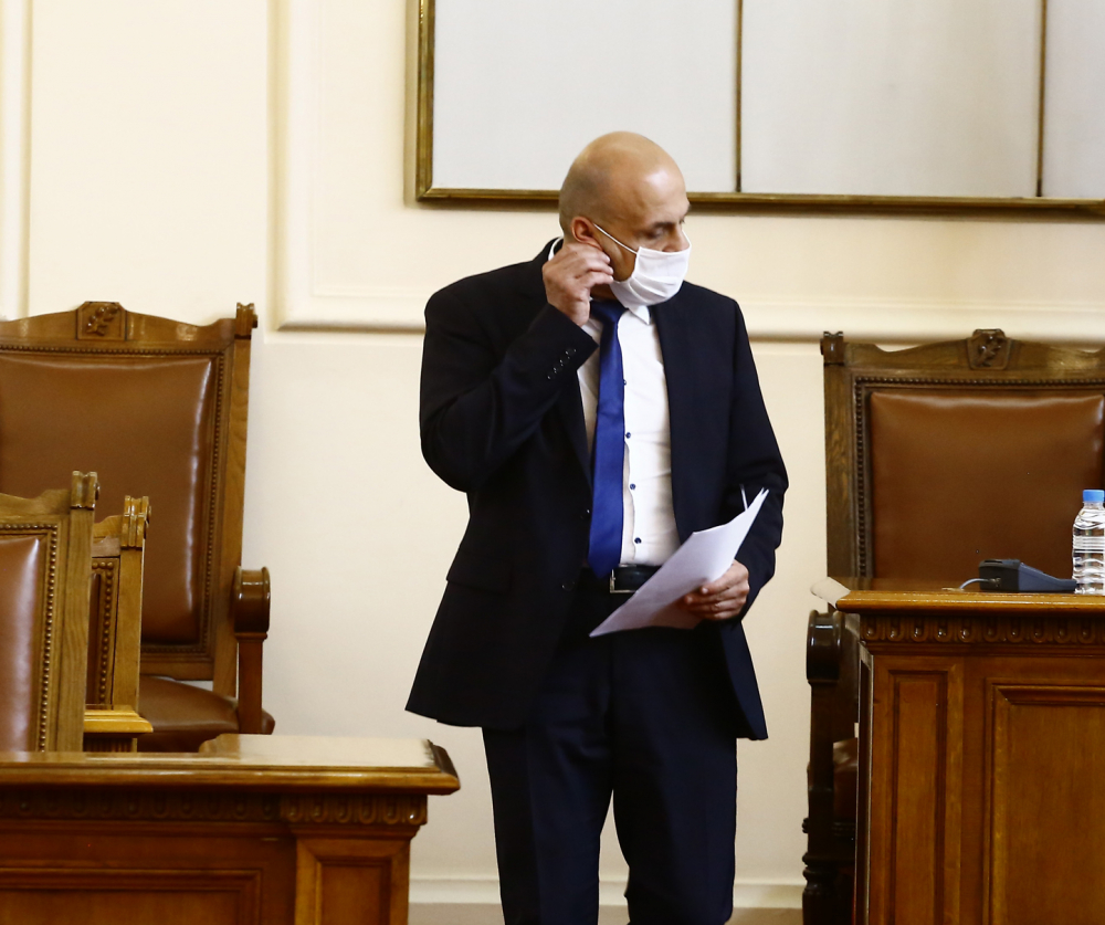 Томислав Дончев е с COVID-19, ето какво е състоянието му