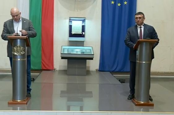 Младен Маринов ще се срещне с Борисов след арестите в ГДБОП  ВИДЕО