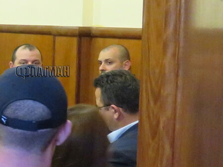 Бургаски ъндърграунд герой пострада при меле в софийския зандан 