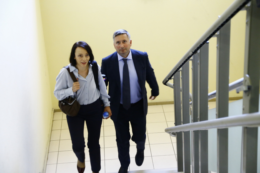  Прокопиев цитира Ленин - трагикомедия час преди финала на делото за EVN СНИМКИ