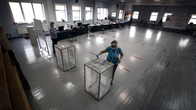 Близо 30% активност на референдума в Русия