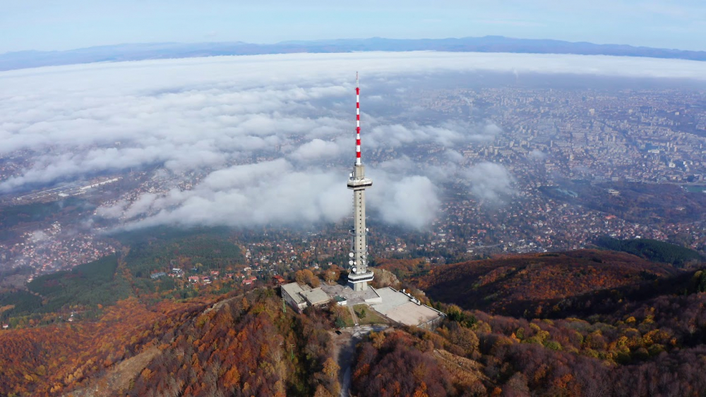Не е само по морето: Хотел дере туристи с такса "гледка" на Копитото СНИМКИ