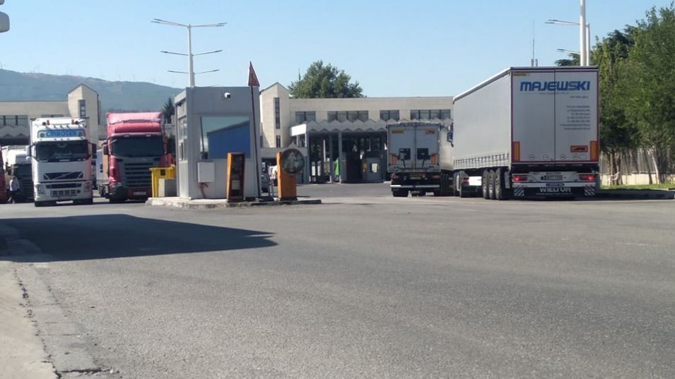 СНИМКИ показват какво става на границата с Гърция заради новите мерки
