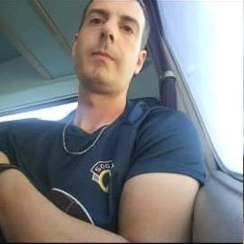 Виждали ли сте Владимир, полицията го търси под дърво и камък