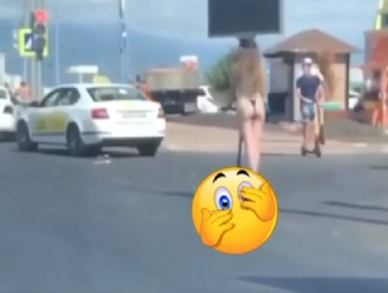 Летовничка в мини бански вбеси мрежата, възмущението е огромно ВИДЕО 18+