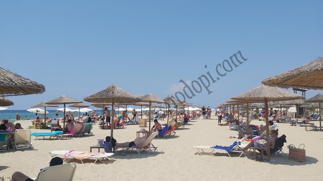 Нашенци отидоха на море на Керамоти и отсякоха: Плажовете са пълни, но... СНИМКИ