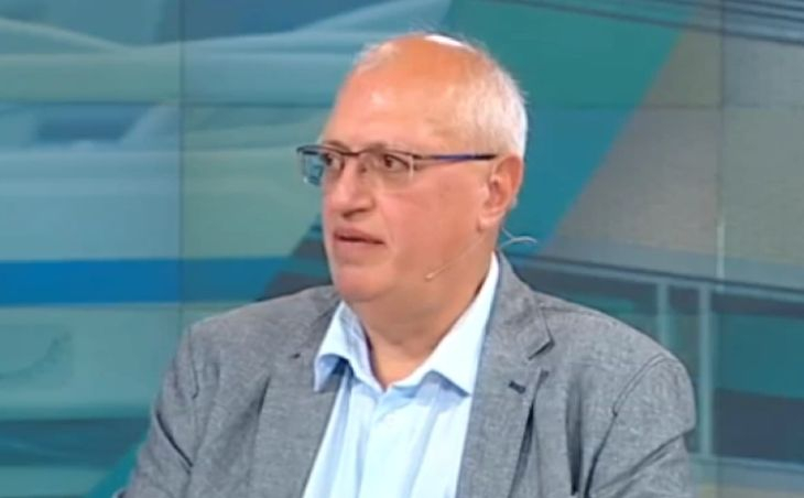 Бивш шеф на "Пирогов": Хората вече не вярват в лошите предсказания за COVID-19