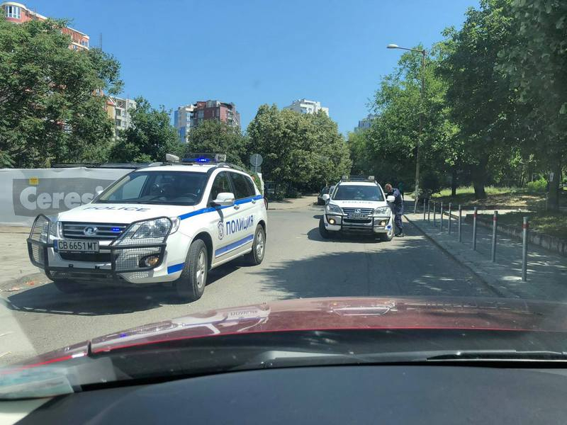 Чисто гол пациент полетя от реанимацията на бургаска болница СНИМКИ