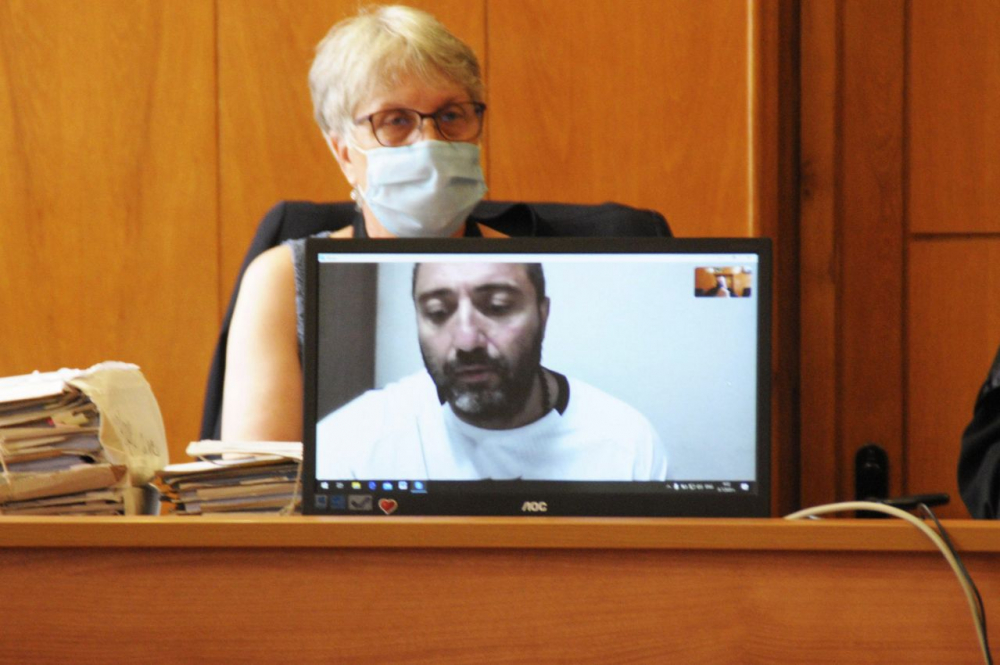 Митьо Очите даде показания по Скайп по делото срещу Бенчо Бенчев СНИМКИ 
