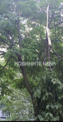 Силният вятър направи страховити поразии в столична забавачка СНИМКИ 