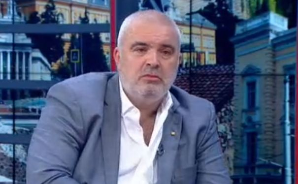 Маноил Манев закопа Цветанов с тази кървава СНИМКА 18+