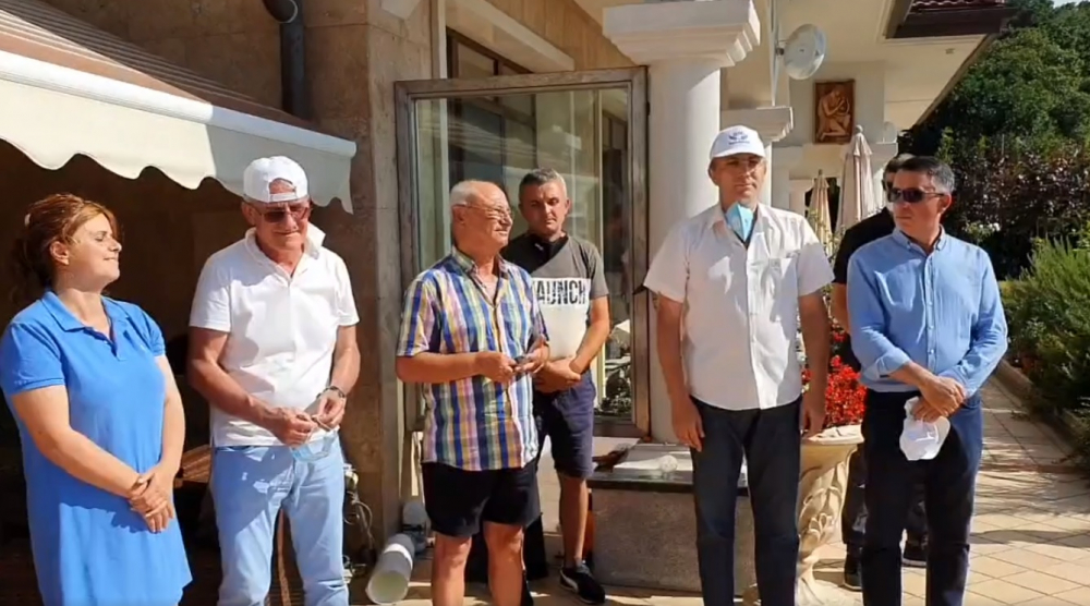 Ахмед Доган и Мустафа Карадайъ с изказване за протестите в "Росенец" ВИДЕО