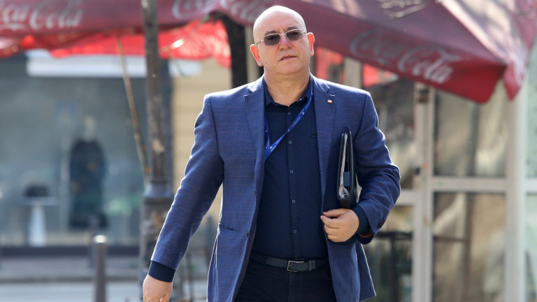Ревизоро предложи варианти за трайно решение на водната криза в Радомир