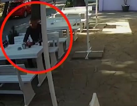 "Служител" на НАП влезе в ресторант, удари пет питиета и... ВИДЕО