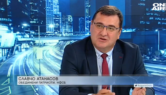 Славчо Атанасов: Борисов да направи крачка в страни и да отстъпи управлението на Дончев