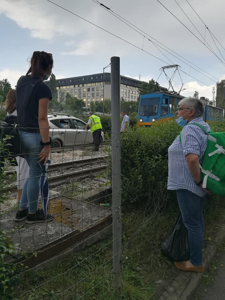 Ексклузивно в БЛИЦ! Първи СНИМКИ от поредния ужас в София