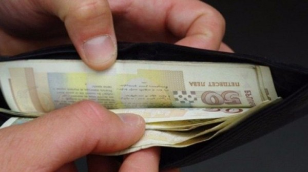 800 лева минимална и 1700 лева средна заплата заради протестите        