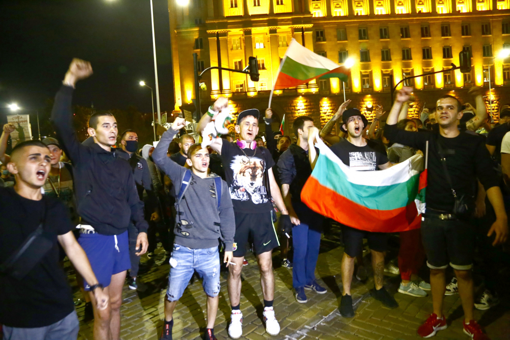 Две от протестиращите, направили нещо невиждано преди дни, проговориха ВИДЕО