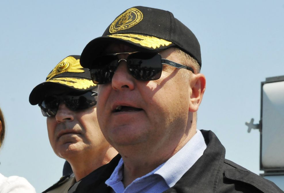 Каракачанов каза ще хвърли ли Борисов оставка 