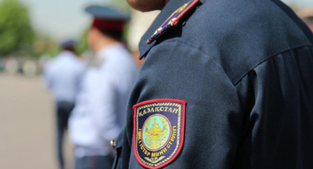 Смел полицай скочи от 13-ия етаж, за да залови опасен престъпник 