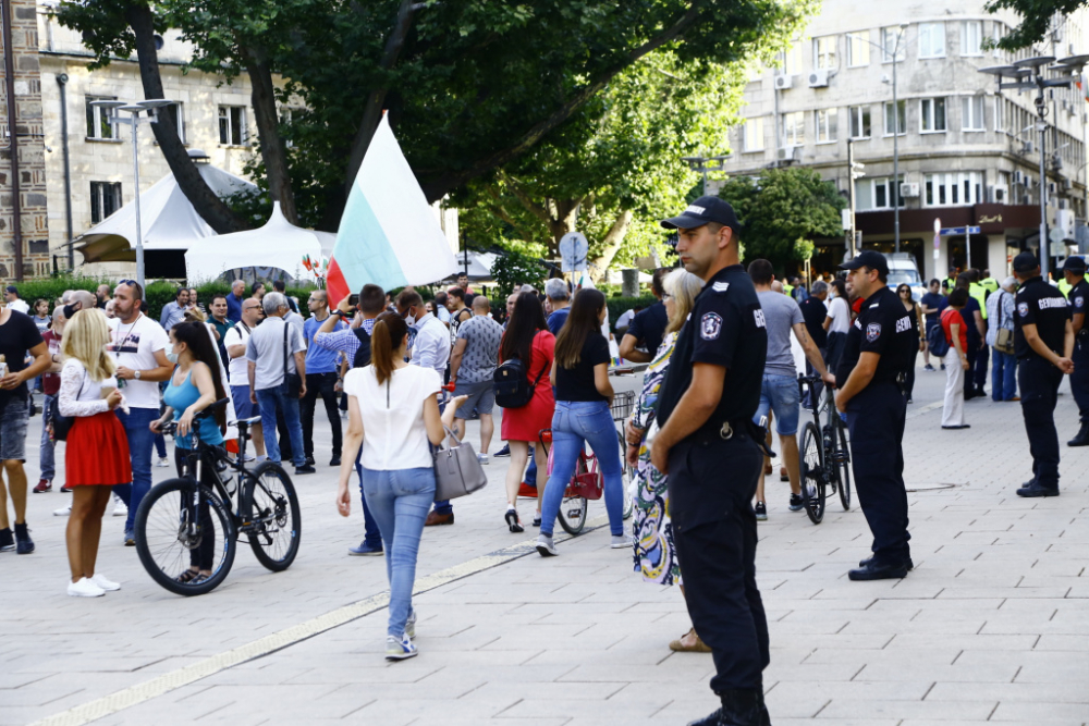Нона Йотова побесня заради саботажа на протестърите: Тези по кръстовището знаят, но... СНИМКИ