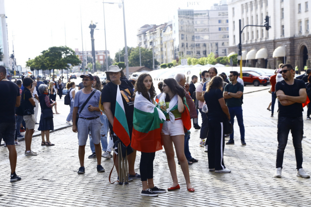 Нона Йотова побесня заради саботажа на протестърите: Тези по кръстовището знаят, но... СНИМКИ