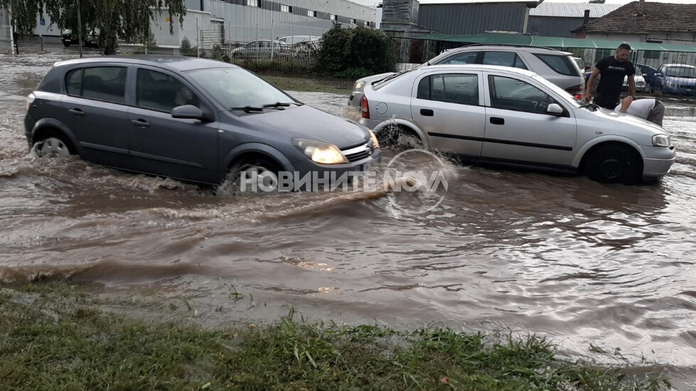 Северозападна България е под вода! Порои с градушки удариха региона СНИМКИ