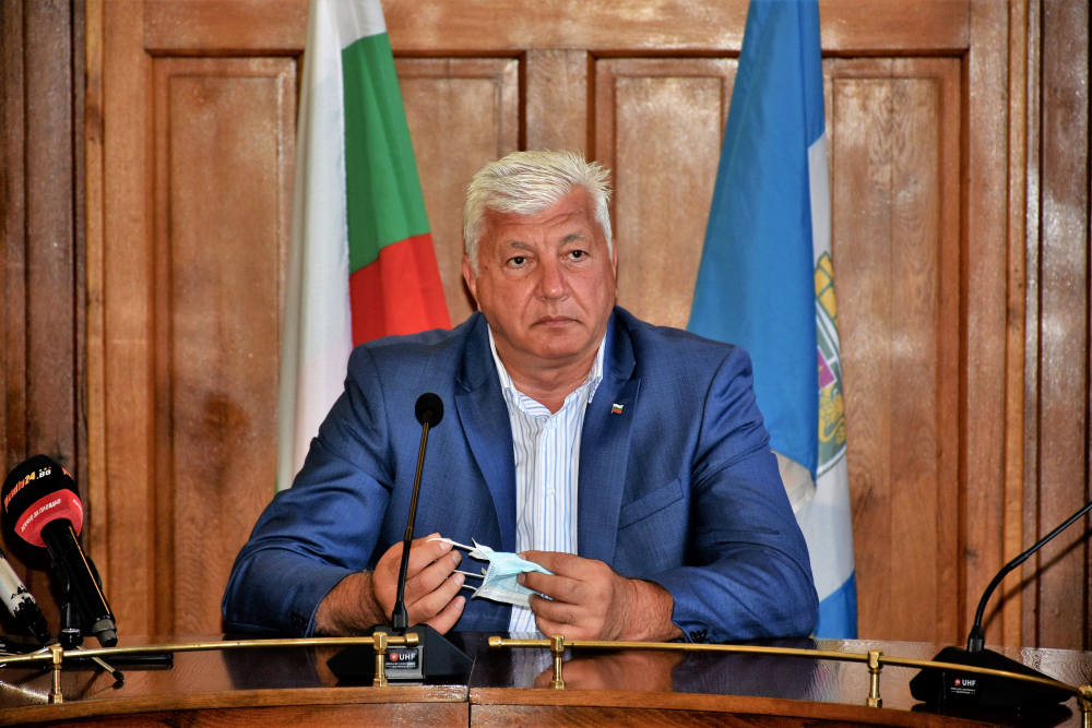 Община Пловдив пусна в АОП поръчката за стадион „Христо Ботев“
