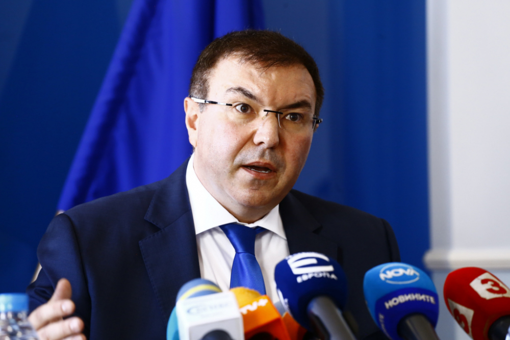 Новият здравен министър обяви значително увеличение на заплатите на медиците 